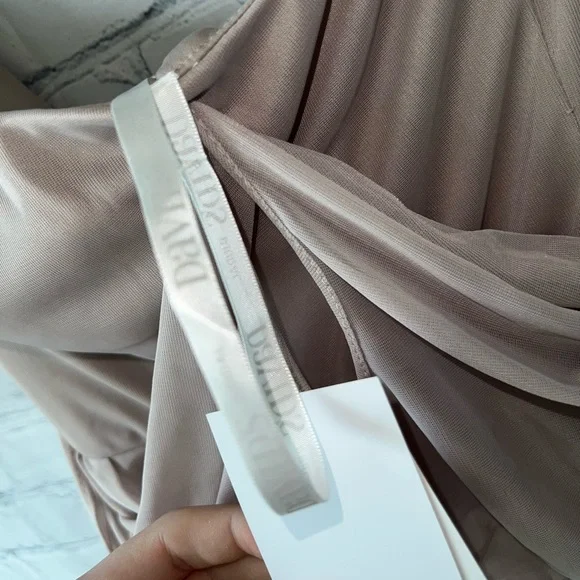 BRAND NWT David’s Bridal Gray Long Biscot Gray Dress size 0 - Picture 8 of 15